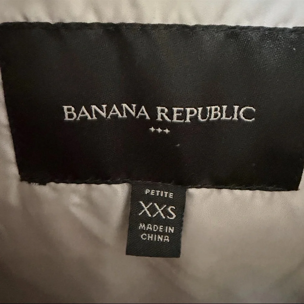 Banana Republic Women’s XXS Short Funnel Neck Duvet Puffer Jacket Coat Cozy